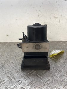 Bloc ABS (freins anti-blocage) OPEL ASTRA H TWINTOP CABRIOLET – 13213610