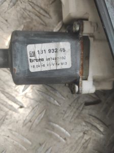 Leve vitre electrique avant droit PEUGEOT PARTNER 1 PHASE 1 – 13193232
