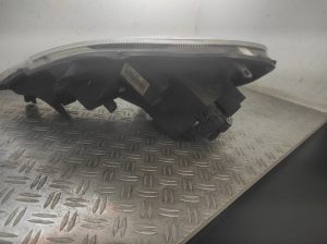 Optique avant principal droit (feux)(phare) RENAULT TRAFIC 2 PHASE 2 – 8200701356