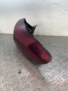 Feu arriere principal droit (feux) RENAULT MEGANE 3 PHASE 3 BREAK – 265500010R