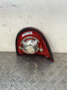 Feu arriere secondaire gauche (feux) VOLKSWAGEN GOLF 5 – 1K6945093