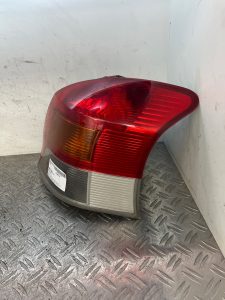 Feu arriere principal droit (feux) TOYOTA YARIS 2 PHASE 1 – XXXX