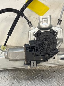 Leve vitre electrique avant gauche CITROEN DS3 PHASE 1 – 402218F