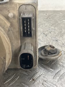 Pompe de direction PEUGEOT 307 PHASE 1 – 9653582180