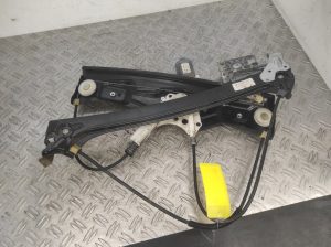 Leve vitre electrique avant gauche OPEL ASTRA H TWINTOP CABRIOLET – 13193244