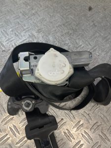 Ceinture avant droit CITROEN DS3 PHASE 1 – 34090161