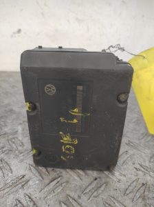 Bloc ABS (freins anti-blocage) VOLKSWAGEN GOLF 4 – 1J0614117D