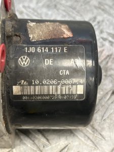 Bloc ABS (freins anti-blocage) VOLKSWAGEN GOLF 4 – 1J0614117E