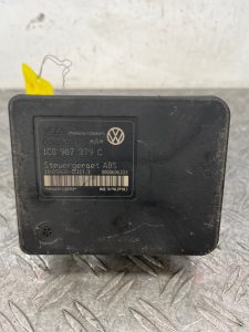 Bloc ABS (freins anti-blocage) VOLKSWAGEN GOLF 4 – 1J0614117E