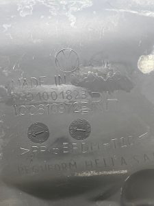 Pare boue arriere droit VOLKSWAGEN NEW BEETLE 1 PHASE 1 – 1C0810972