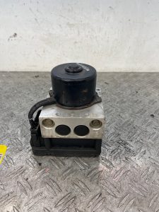 Bloc ABS (freins anti-blocage) VOLKSWAGEN POLO 3 PHASE 1 – 1J0614117B