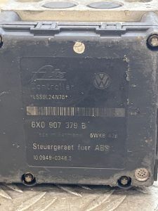 Bloc ABS (freins anti-blocage) VOLKSWAGEN POLO 3 PHASE 2 – 6X0614117