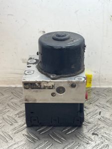 Bloc ABS (freins anti-blocage) VOLKSWAGEN POLO 3 PHASE 2 – 6X0614117