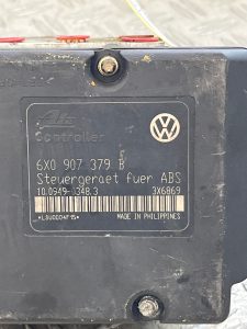 Bloc ABS (freins anti-blocage) VOLKSWAGEN POLO 3 PHASE 2 – 6X0614117