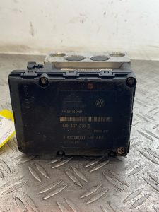 Bloc ABS (freins anti-blocage) VOLKSWAGEN GOLF 4 – 1J0614117C