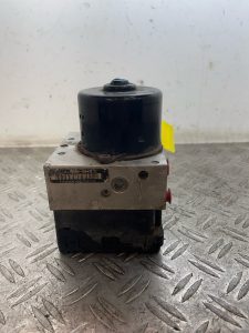 Bloc ABS (freins anti-blocage) VOLKSWAGEN GOLF 4 – 1J0614117C