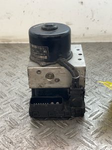 Bloc ABS (freins anti-blocage) VOLKSWAGEN POLO 3 PHASE 2 – 6X0614117