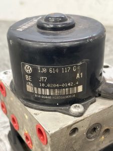 Bloc ABS (freins anti-blocage) VOLKSWAGEN GOLF 4 – 1J0614117C