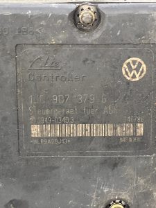 Bloc ABS (freins anti-blocage) VOLKSWAGEN GOLF 4 – 1J0614117C