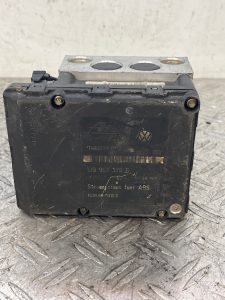 Bloc ABS (freins anti-blocage) VOLKSWAGEN GOLF 4 – 1J0614117C