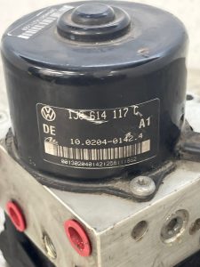 Bloc ABS (freins anti-blocage) VOLKSWAGEN GOLF 4 – 1J0614117C