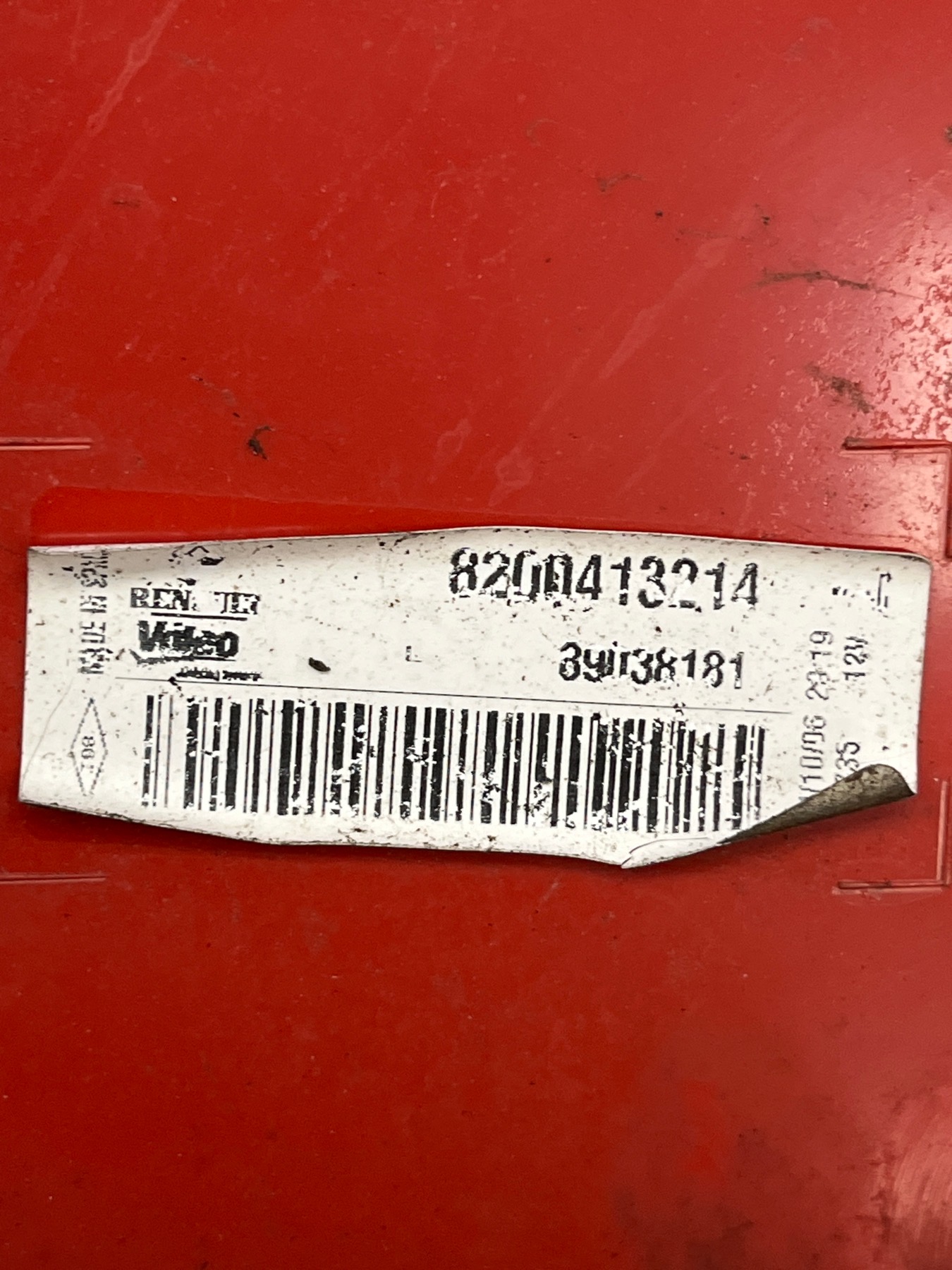 FEU ARRIERE PRINCIPAL GAUCHE RENAULT MEGANE 2 – 8200413214