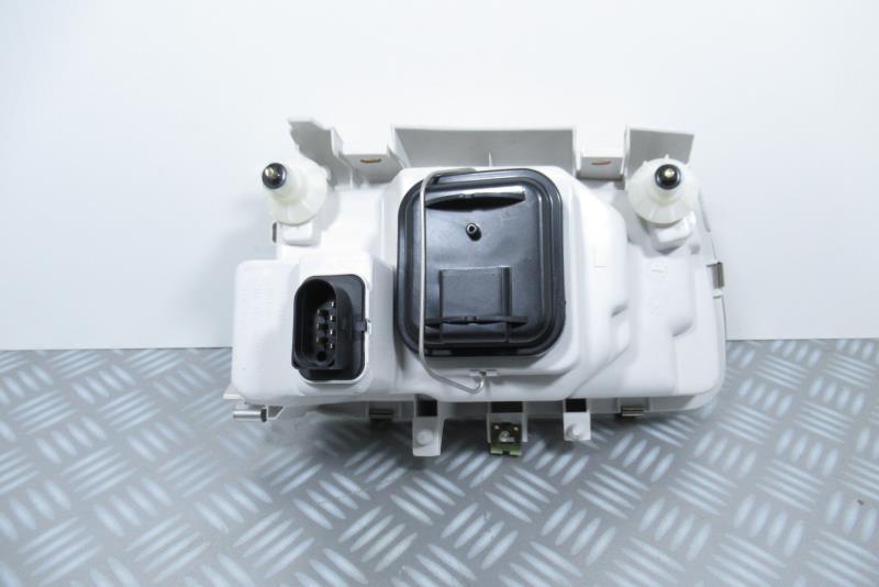 Optique avant principal gauche (feux)(phare) VOLKSWAGEN POLO 3 – 08121321