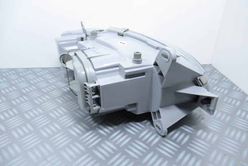 Optique avant principal gauche (feux)(phare) FORD ESCORT 7 – 205036082