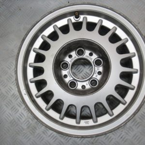 Jante alu 5 trous 15 pouces BMW Serie 3 E20 –
