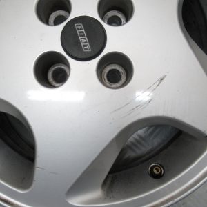 Jante alu 4 trous 15 pouces Fiat Uno