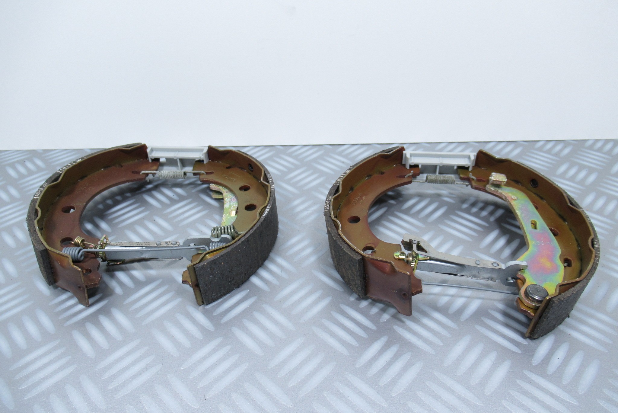 Mâchoires de frein Renault Express 1 7701205308