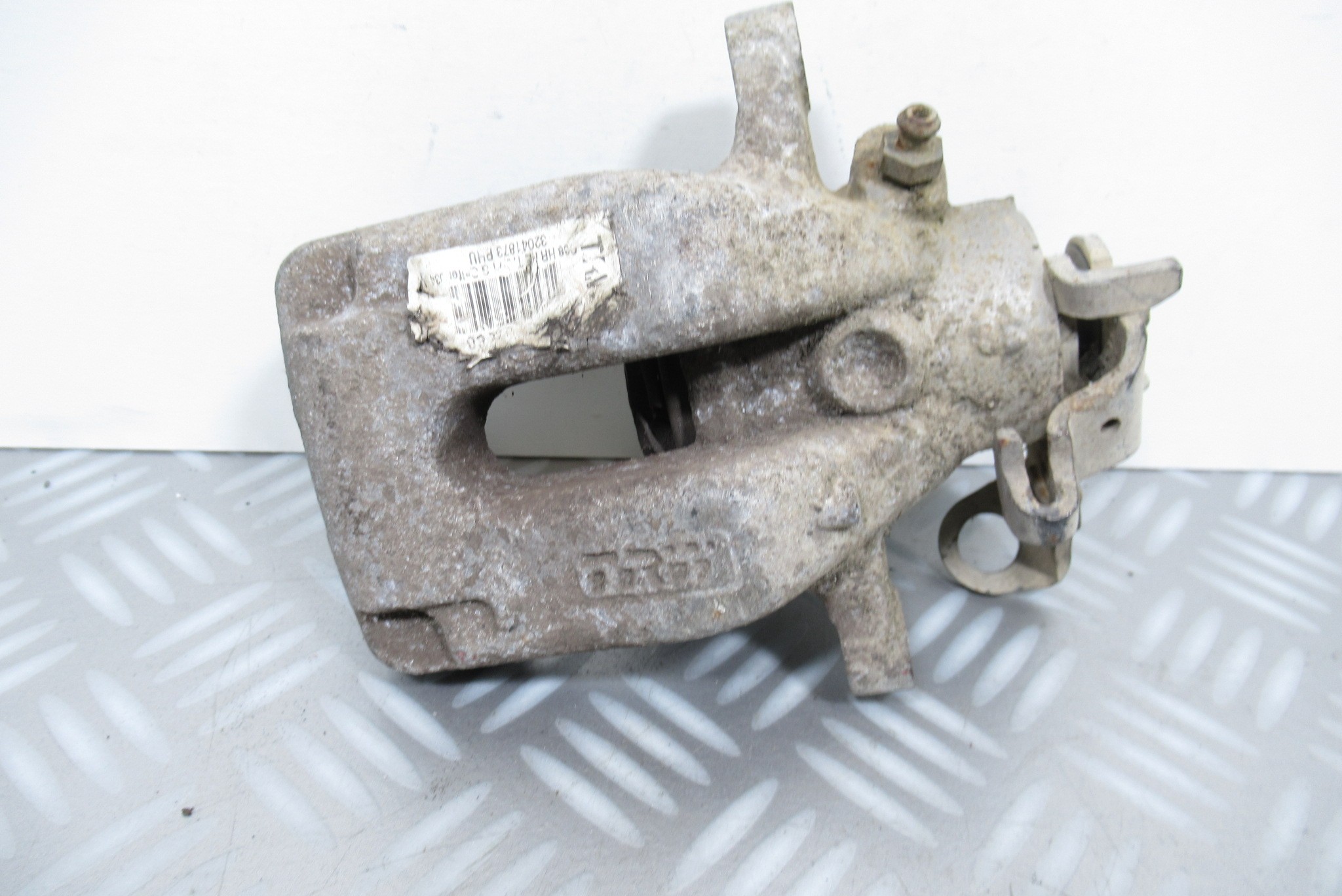 Etrier de frein arriere droit Peugeot 308 32041873PHU