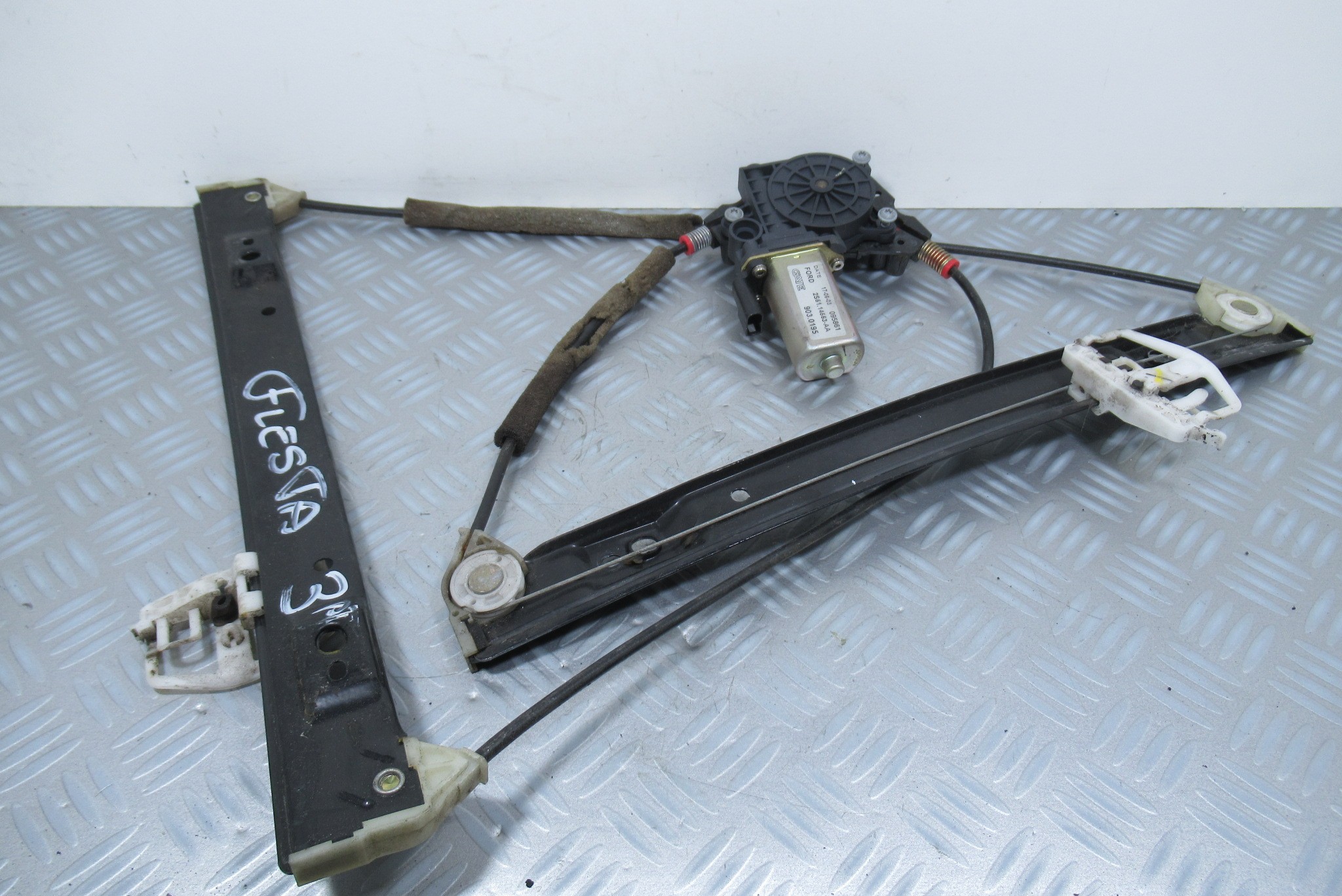 Mécanisme de lève vitre avant droit Ford Fiesta