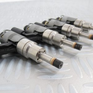 Injecteurs Bosch Audi A3 1.6 FSI 115 CV 0261500016 / 03C906036A