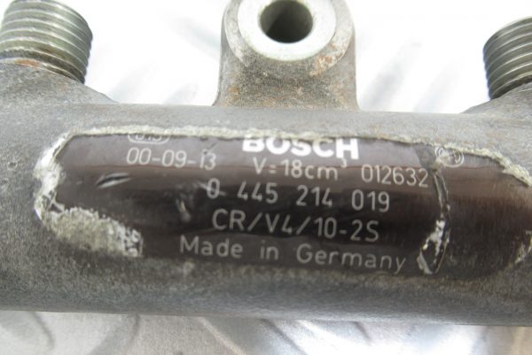 Rampe Injection Bosch Peugeot 406 2L HDI 110 CV 0445214019