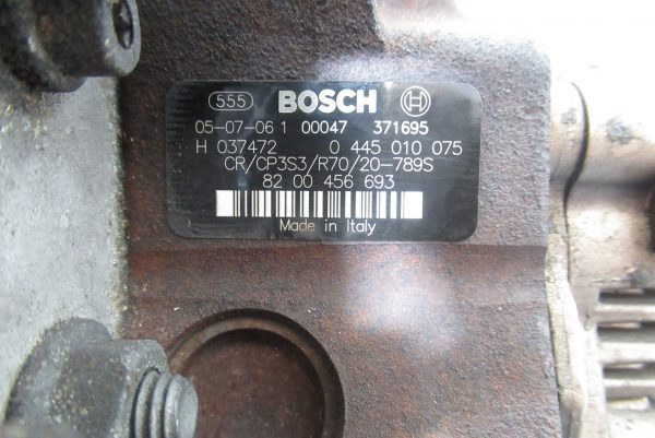Pompe injection Bosch Renault Scenic 1,9 DCI 120 CV  0445010075 / 8200456693
