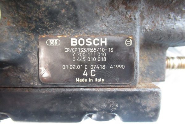Pompe injection Bosch Renault Kangoo 1,9 DCI  0445010018 / 7700111010