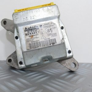 Calculateur d’airbag Renault Espace 3 8200251277