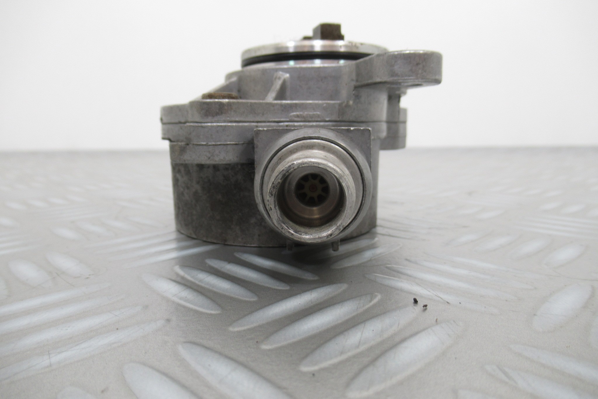 Pompe a vide Luk Renault Master 2  2,2 DCI – 8200102535