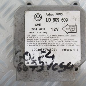 Calculateur d’airbag Volkswagen Golf 4 1J0909609 / 5WK42800