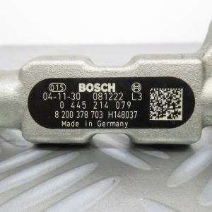 Rampe injection Bosch Renault Espace 4  2,2 DCI 150CV  0445214079 / 8200378703