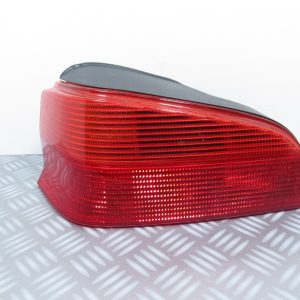 Feu arriere gauche Peugeot 6350.84