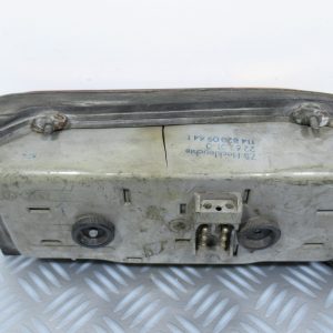 Feu arrière gauche Mercedes 200