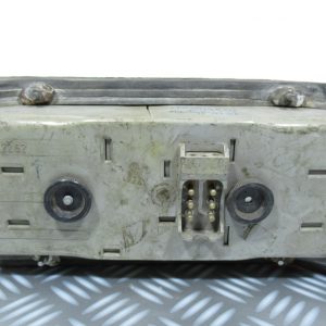 Feu arrière gauche Mercedes 200