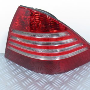 Feu arrière droit Mercedes classe S (220)