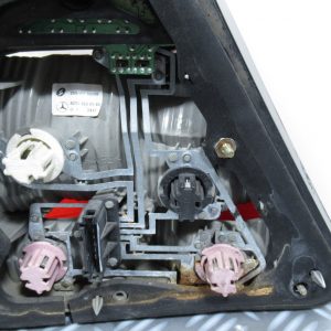 Feu arrière droit Mercedes classe S (220)