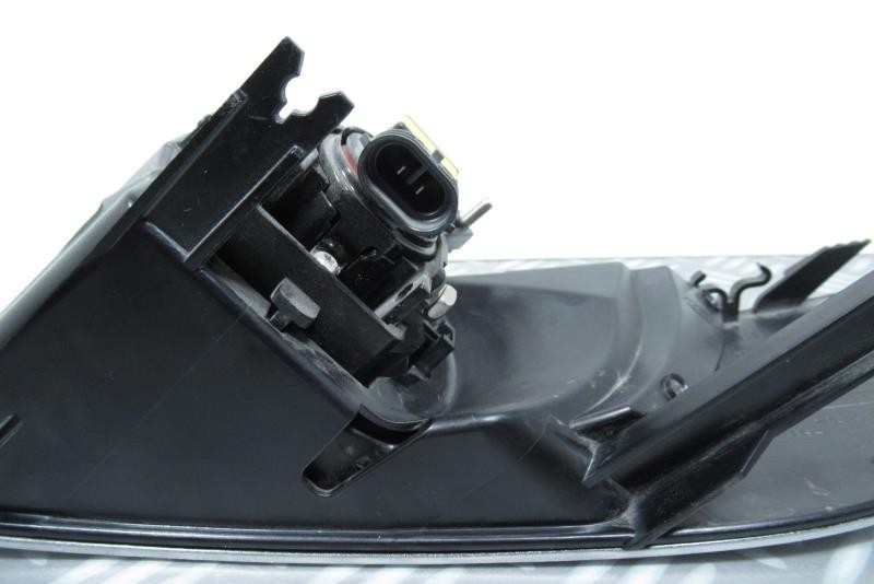 Anti brouillard avant droit Ford Mondeo 7S7J15A245