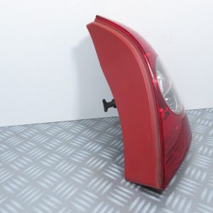 Feu arrière droit Renault Clio 2